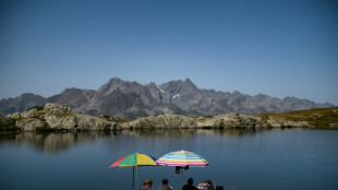 Canicule: pas de répit, la France cherche la fraîcheur