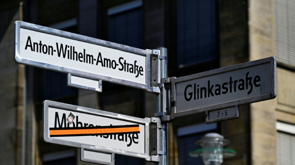 Berliner Mohrenstraße kann nun doch am Samstag umbenannt werden