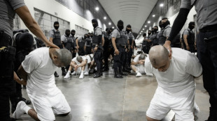 Les avocats de migrants v&eacute;n&eacute;zu&eacute;liens incarc&eacute;r&eacute;s au Salvador d&eacute;noncent des "tortures"