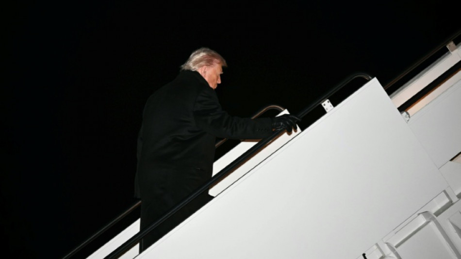 Trump nach technischem Zwischenfall mit neuem Flugzeug auf dem Weg nach Davos