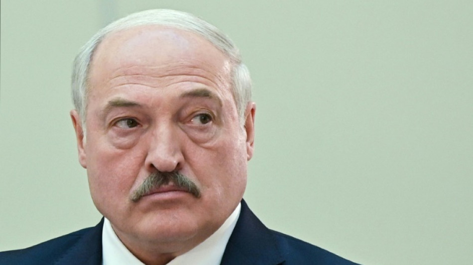 El presidente bielorruso asegura que Putin le prometió rango de coronel del ejército ruso