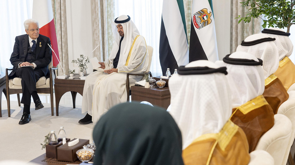 Mattarella a connazionali ad Abu Dhabi, contribuite a pace e dialogo