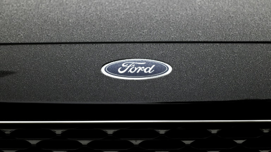 Las ganancias de Ford en el 4°T, golpeadas por problemas con la cadena de suministro