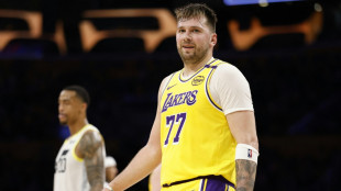 Nowitzki schaut zu: Doncic legt los, Lakers dominieren