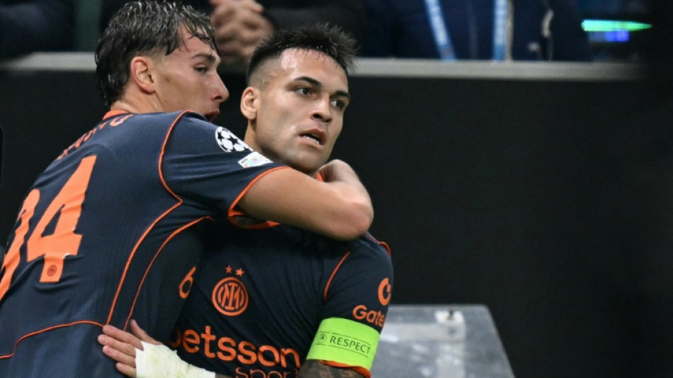 Inter de Mil&atilde;o vence Kairat Almaty (2-1) e se mant&eacute;m 100% na Champions