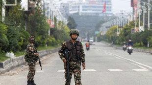 El ej&eacute;rcito nepal&iacute; controla Katmand&uacute; y entabla di&aacute;logo sobre el futuro del pa&iacute;s