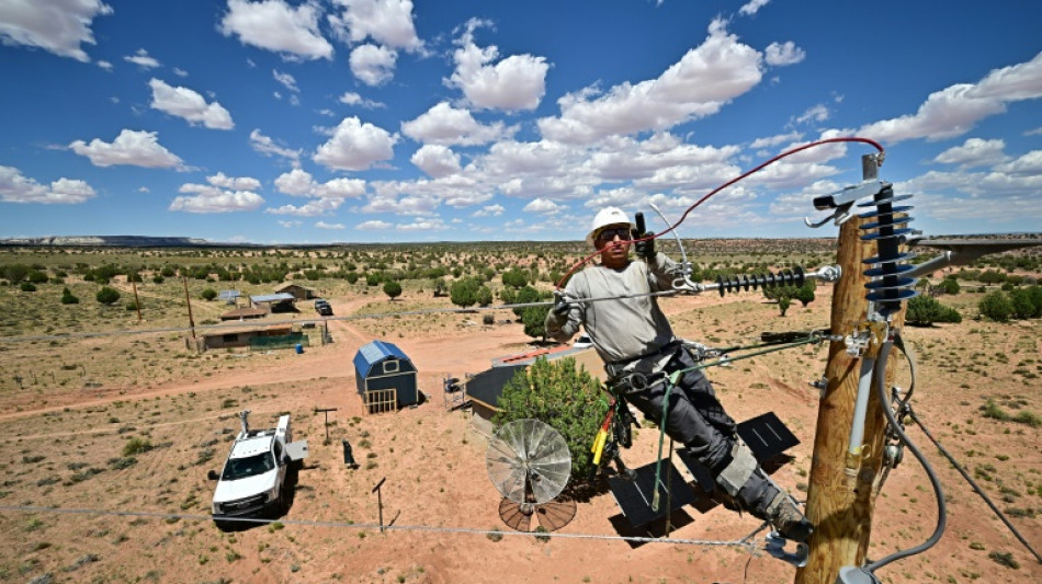 Faced with US heat waves, the Navajo push for power -- and A/C