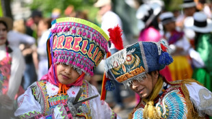 Hunderttausende feiern Karneval der Kulturen in Berlin