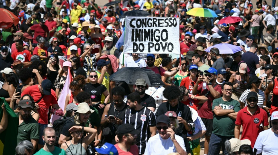 Domingo de protestos contra imunidade parlamentar e poss&iacute;vel anistia a Bolsonaro