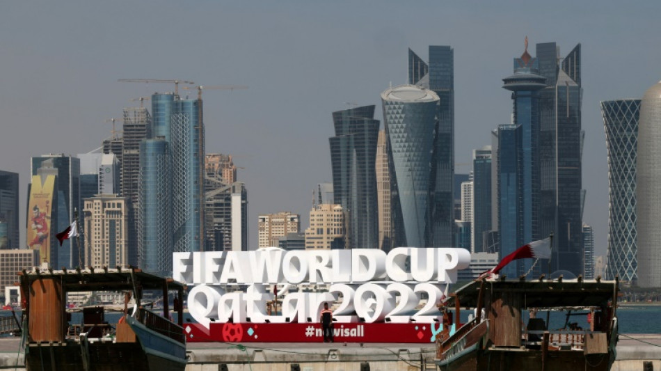 Asociaciones LGBTQ+ desconf&iacute;an de que Catar reciba a sus hinchas sin discriminaci&oacute;n