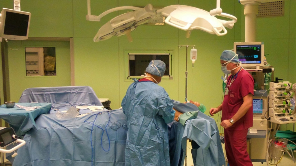 Stop al termine ritocchini, i chirurghi contro la banalizzazione degli interventi