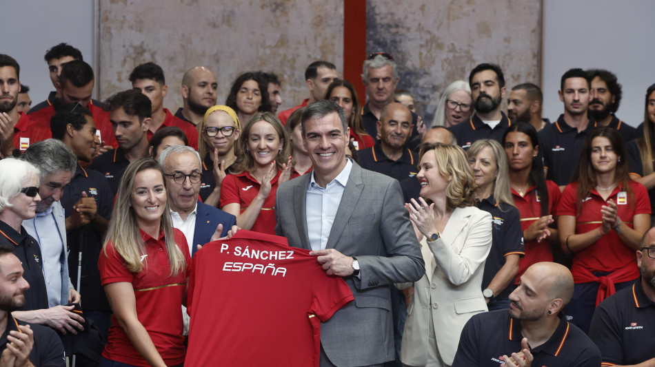 Parigi -3: Sanchez saluta delegazione Spagna 'pi&ugrave; paritaria'