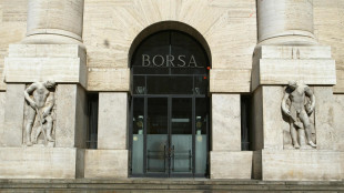 Borsa: Milano chiude in calo, Ftse Mib -0,65%