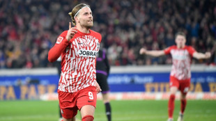 Bayern cede empate no fim contra o Freiburg (2-2) e Leverkusen pode aumentar vantagem