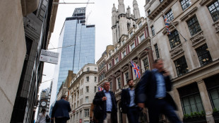 Borsa: l'Europa in rosso attende Wall Street, Milano -0,3%