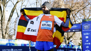 Kiplimo, Feysa power to victory in Chicago