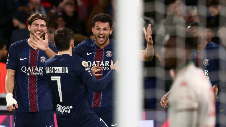 Ligue 1: Paris bat Nice sur le fil et se lib&egrave;re d'un poids