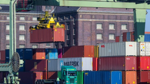 Exportflaute setzt sich im Oktober fort - Abkühlung in EU belastet Nachfrage