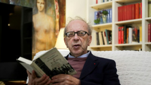 L'Albanie en deuil de Kadar&eacute;, "voix monumentale" de la litt&eacute;rature