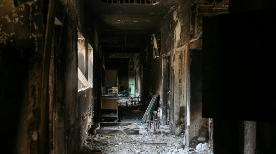 El principal hospital de Gaza es "un cascar&oacute;n vac&iacute;o" con tumbas, seg&uacute;n la OMS