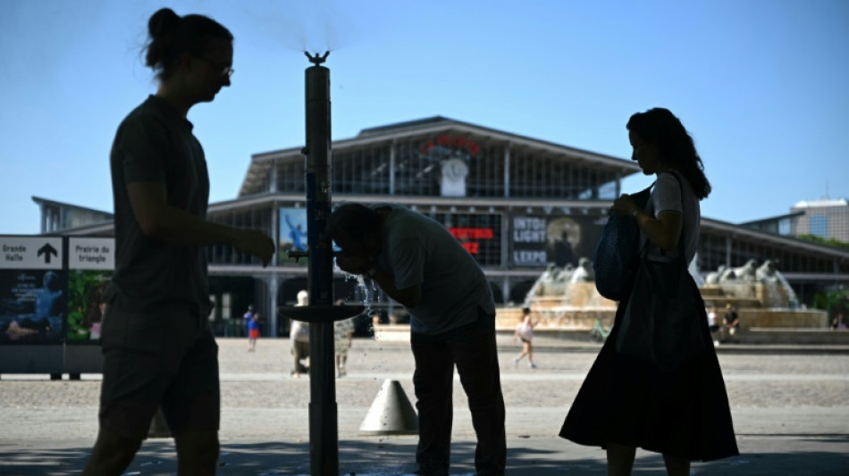 Ambulances on stand-by as southern Europe heatwave intensifies