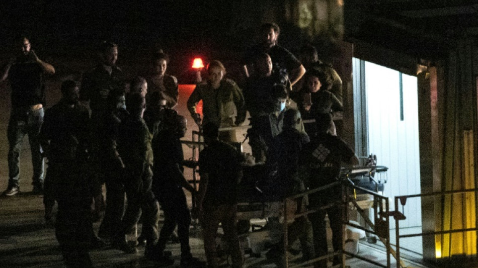 Em Israel, Macron prop&otilde;e coaliz&atilde;o internacional contra Hamas