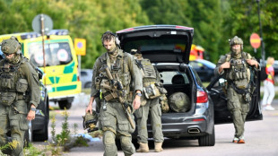 Mindestens drei Verletzte bei Schwert-Angriff an schwedischer Schule