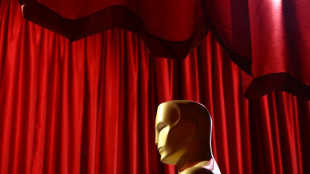 Premios &Oacute;scar arrancan en Hollywood con homenaje a "Top Gun" y menciones a "La bofetada"