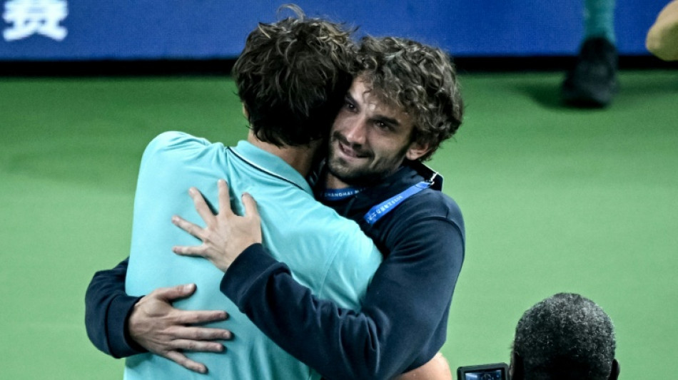 Vacherot e Rinderknech derrubam favoritos e far&atilde;o final entre primos no Masters 1000 de Xangai