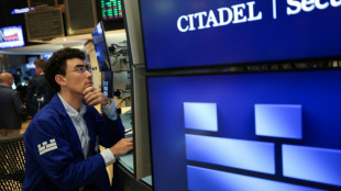 Wall Street ouvre en hausse, record en s&eacute;ance pour le S&P 500