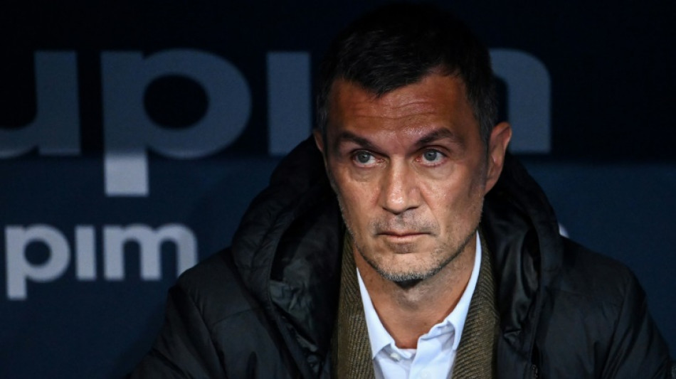 Paolo Maldini deixa o cargo de diretor t&eacute;cnico do Milan