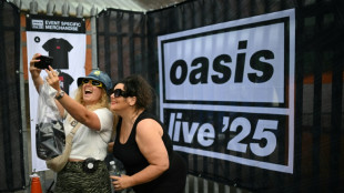Nach 16 Jahren Pause: Britpopband Oasis startet Welttournee mit Konzert in Wales