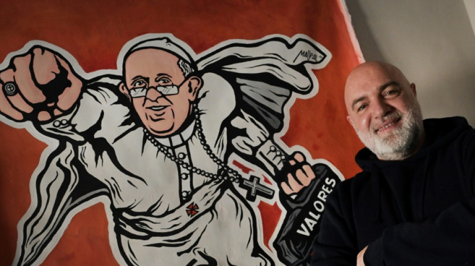 Del arte callejero al Vaticano, la carrera inesperada del autor del "Superpapa"