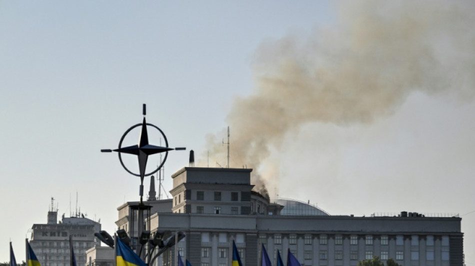 Ukraine: le si&egrave;ge du gouvernement endommag&eacute; apr&egrave;s une attaque a&eacute;rienne russe record