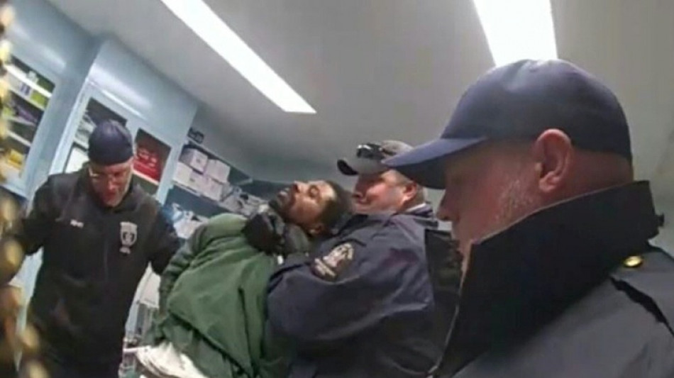 Condenan a un guardia de una prisión en Nueva York por la muerte de un detenido afroestadounidense