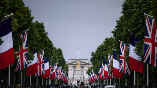 El presidente franc&eacute;s Emmanuel Macron visita Reino Unido donde ser&aacute; recibido por Carlos III