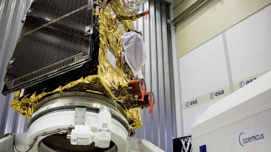 Spento il satellite europeo Sentinel-1B, rientrer&agrave; tra 25 anni