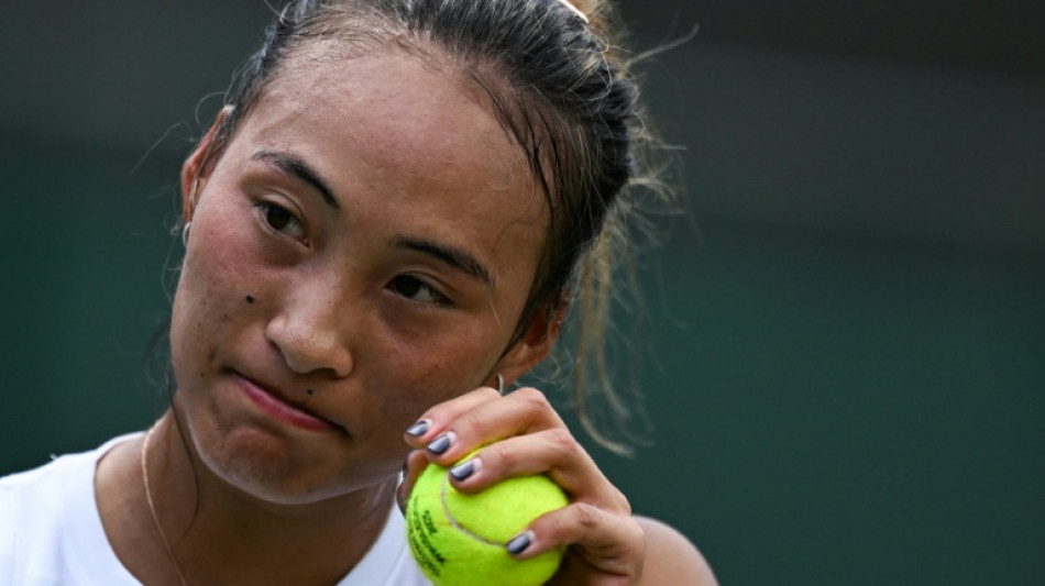 Wimbledon faz outra v&iacute;tima ilustre: a chinesa Zheng Qinwen, n&uacute;mero 6 da WTA