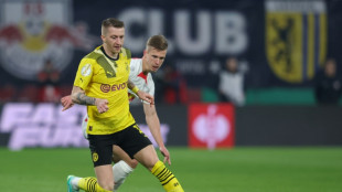 Marco Reus renova por uma temporada com Borussia Dortmund at&eacute; 2024
