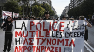 Gr&egrave;ce : "Comme en France", plus de 10.000 &eacute;tudiants et enseignants dans la rue