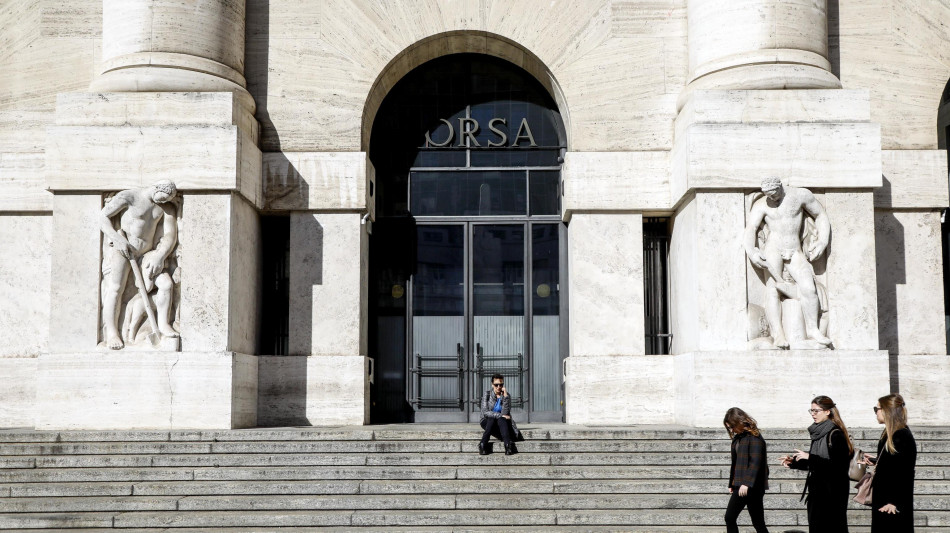 Borsa: Milano gira in calo (-0,47%) con il cambio di direzione di Wall Street