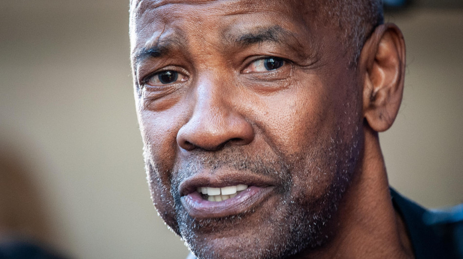 Denzel Washington, 'adoro Bocelli, &egrave; il mio uomo della classica'