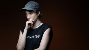 "Viser juste" d'Ad&egrave;le Haenel, des mots contre "le mur du d&eacute;ni"