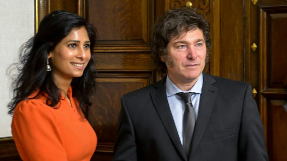 FMI abre caminho para desembolsar quase US$ 800 milh&otilde;es para Argentina