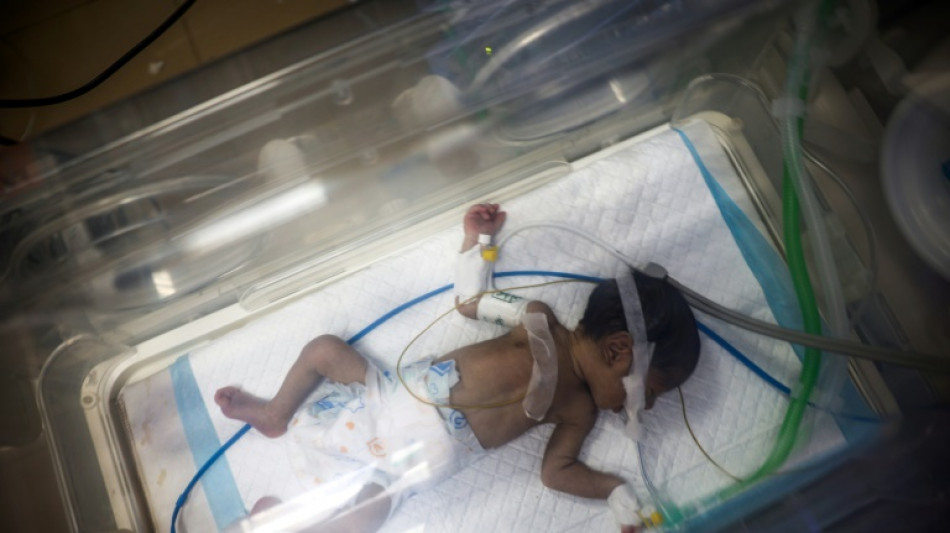 'Vi como meu beb&ecirc; come&ccedil;ou a congelar' pelo frio, diz m&atilde;e de rec&eacute;m-nascido que morreu em Gaza