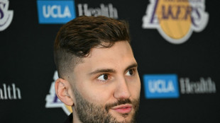 Essen, Geschenke, Spieleabend: Weihnachten bei den Klebers