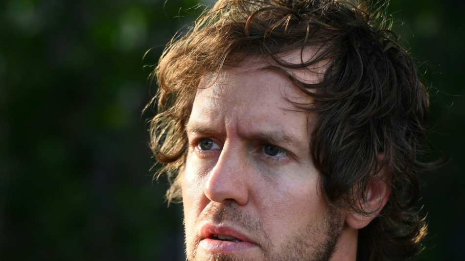 Formel 1: Vettel greift beim Comeback zum Feuerl&ouml;scher