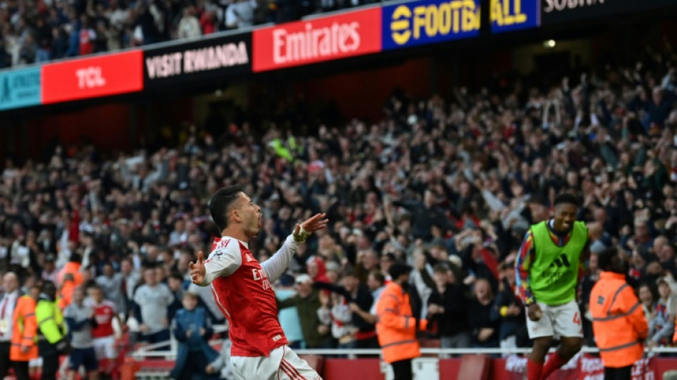 Martinelli's last-gasp leveller rescues Arsenal in Man City draw