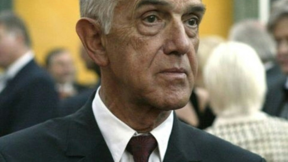 Morre Gaston Glock, inventor da pistola que revolucionou a ind&uacute;stria das armas