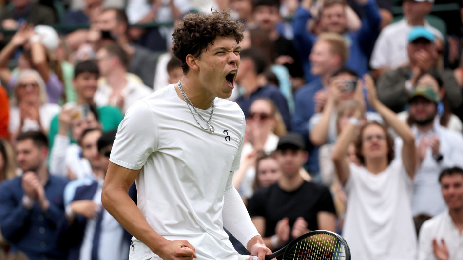 Wimbledon: Shelton agli ottavi, domani sfider&agrave; Sinner